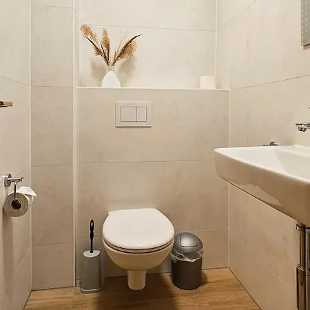 Holiday home Hirtenstr 1 F